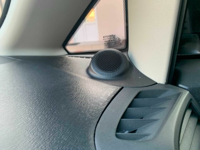 Серый Тойота Венза, объемом двигателя 2.7 л и пробегом 168 тыс. км за 14999 $, фото 17 на Automoto.ua