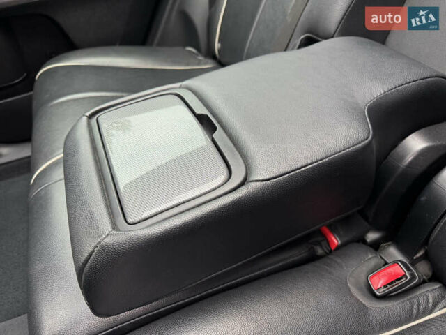 Серый Тойота Венза, объемом двигателя 2.67 л и пробегом 280 тыс. км за 15800 $, фото 12 на Automoto.ua