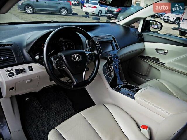 Серый Тойота Венза, объемом двигателя 2.7 л и пробегом 208 тыс. км за 15800 $, фото 6 на Automoto.ua
