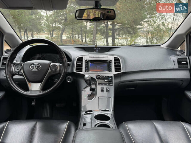 Серый Тойота Венза, объемом двигателя 2.67 л и пробегом 280 тыс. км за 15800 $, фото 15 на Automoto.ua