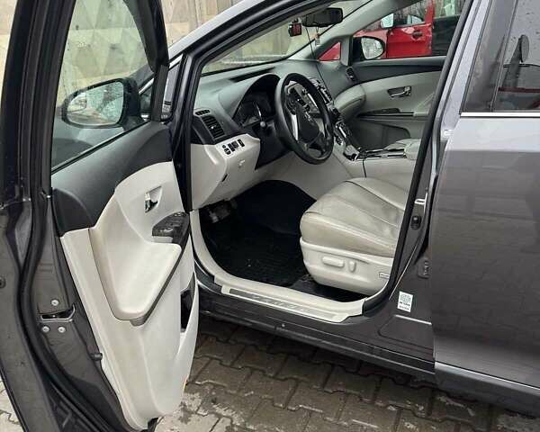 Серый Тойота Венза, объемом двигателя 2.67 л и пробегом 157 тыс. км за 16500 $, фото 4 на Automoto.ua