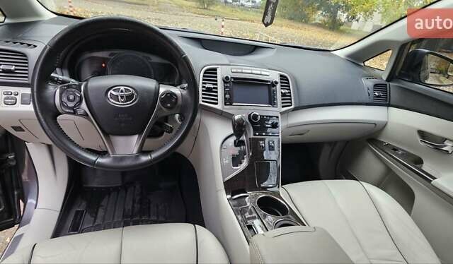 Сірий Тойота Венза, об'ємом двигуна 2.67 л та пробігом 201 тис. км за 19300 $, фото 22 на Automoto.ua