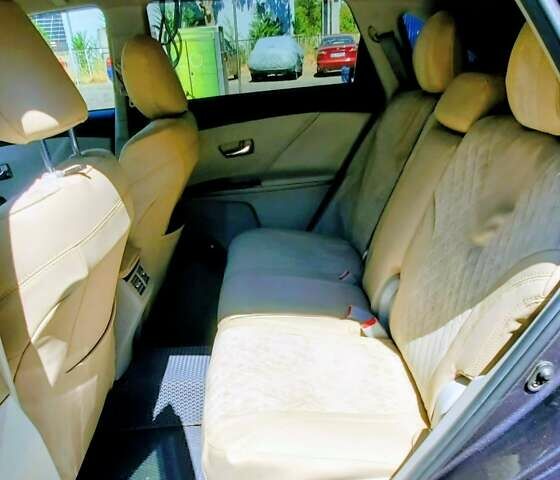 Сірий Тойота Венза, об'ємом двигуна 2.7 л та пробігом 149 тис. км за 17372 $, фото 2 на Automoto.ua