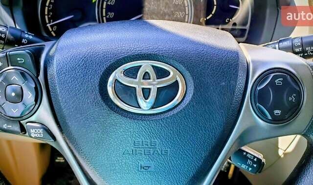 Сірий Тойота Венза, об'ємом двигуна 2.7 л та пробігом 149 тис. км за 17372 $, фото 9 на Automoto.ua
