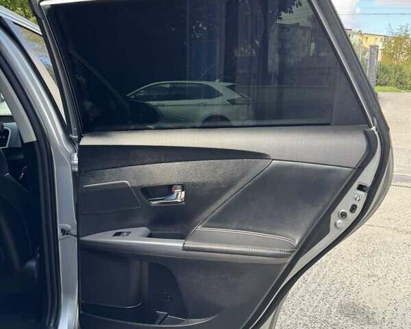 Серый Тойота Венза, объемом двигателя 2.7 л и пробегом 63 тыс. км за 18999 $, фото 5 на Automoto.ua