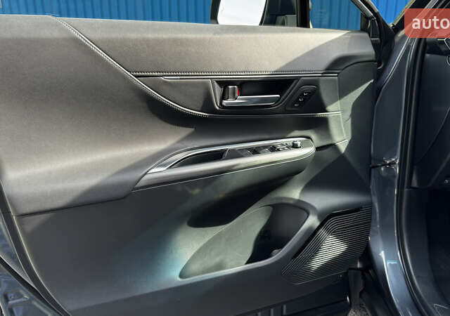 Серый Тойота Венза, объемом двигателя 2.49 л и пробегом 84 тыс. км за 35000 $, фото 18 на Automoto.ua