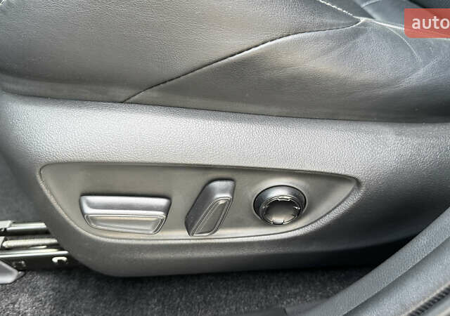 Серый Тойота Венза, объемом двигателя 2.49 л и пробегом 84 тыс. км за 35000 $, фото 22 на Automoto.ua