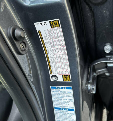 Серый Тойота Венза, объемом двигателя 2.49 л и пробегом 84 тыс. км за 35000 $, фото 23 на Automoto.ua