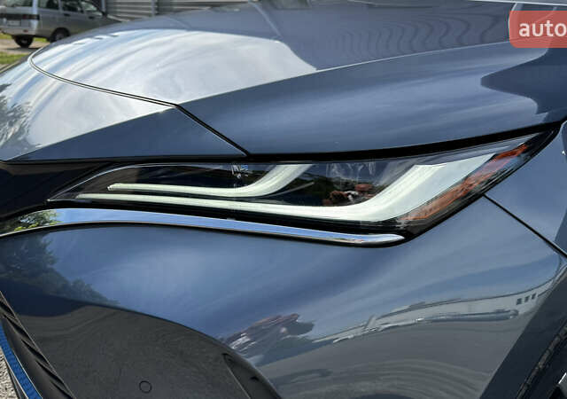 Серый Тойота Венза, объемом двигателя 2.49 л и пробегом 84 тыс. км за 35000 $, фото 4 на Automoto.ua