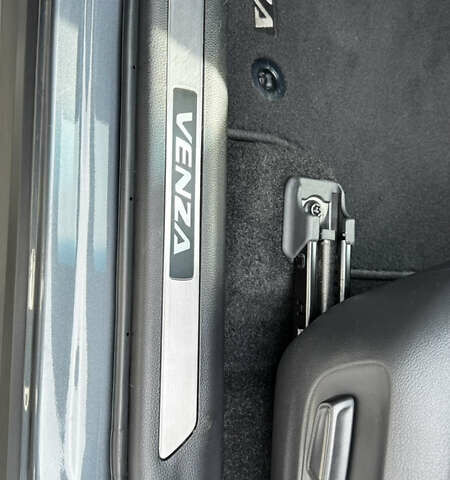 Серый Тойота Венза, объемом двигателя 2.49 л и пробегом 84 тыс. км за 35000 $, фото 19 на Automoto.ua