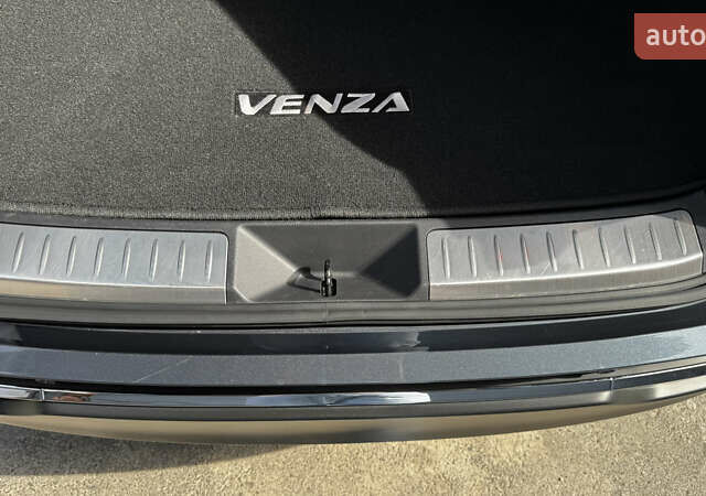 Серый Тойота Венза, объемом двигателя 2.49 л и пробегом 84 тыс. км за 35000 $, фото 34 на Automoto.ua