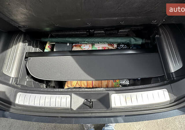 Серый Тойота Венза, объемом двигателя 2.49 л и пробегом 84 тыс. км за 35000 $, фото 33 на Automoto.ua