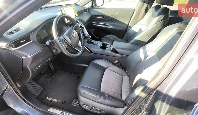 Серый Тойота Венза, объемом двигателя 2.49 л и пробегом 43 тыс. км за 32500 $, фото 7 на Automoto.ua