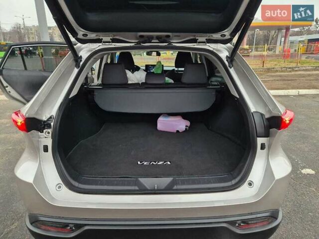 Сірий Тойота Венза, об'ємом двигуна 2.49 л та пробігом 75 тис. км за 27900 $, фото 12 на Automoto.ua