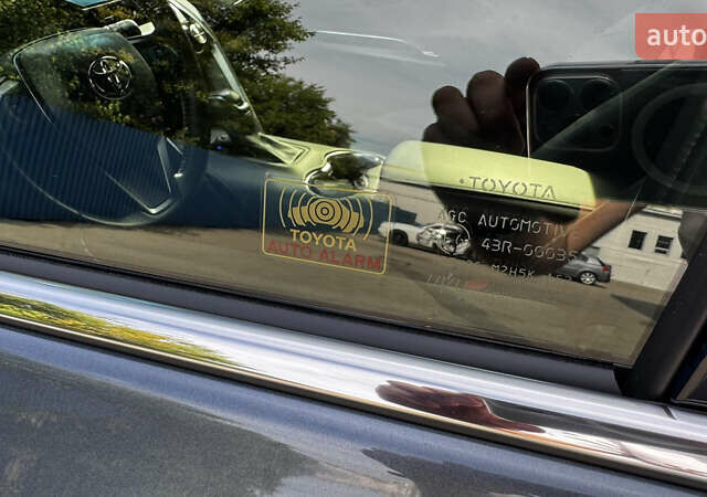 Серый Тойота Венза, объемом двигателя 2.49 л и пробегом 84 тыс. км за 35000 $, фото 15 на Automoto.ua