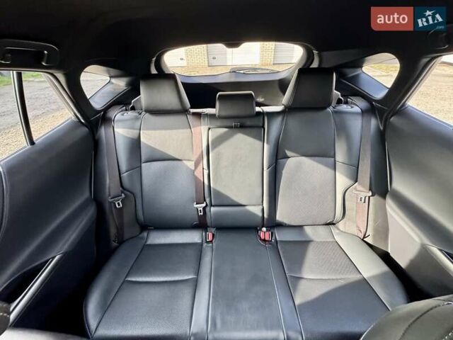 Серый Тойота Венза, объемом двигателя 2.49 л и пробегом 120 тыс. км за 30500 $, фото 17 на Automoto.ua