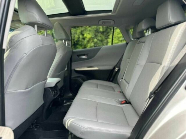 Серый Тойота Венза, объемом двигателя 2.5 л и пробегом 12 тыс. км за 12700 $, фото 11 на Automoto.ua