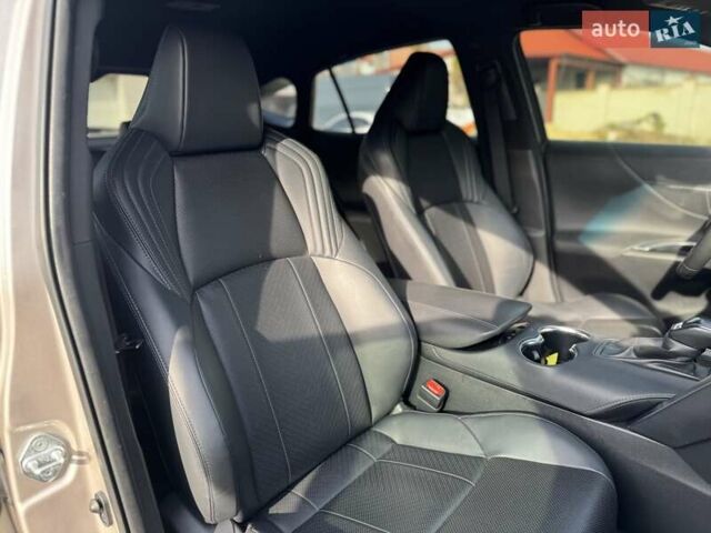 Серый Тойота Венза, объемом двигателя 2.49 л и пробегом 120 тыс. км за 30500 $, фото 15 на Automoto.ua