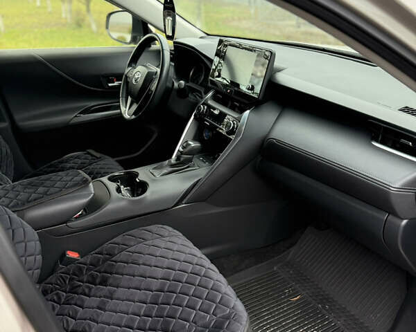 Серый Тойота Венза, объемом двигателя 2.49 л и пробегом 59 тыс. км за 32950 $, фото 3 на Automoto.ua