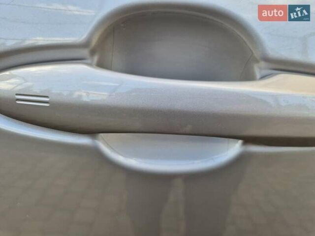 Серый Тойота Венза, объемом двигателя 2.49 л и пробегом 86 тыс. км за 38900 $, фото 16 на Automoto.ua