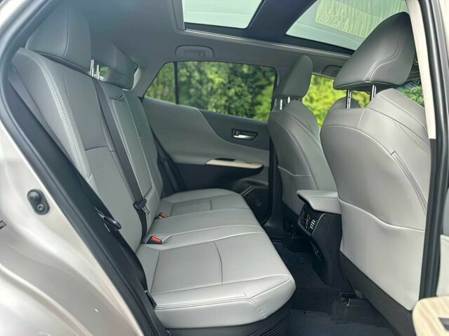 Серый Тойота Венза, объемом двигателя 2.5 л и пробегом 14 тыс. км за 13500 $, фото 15 на Automoto.ua