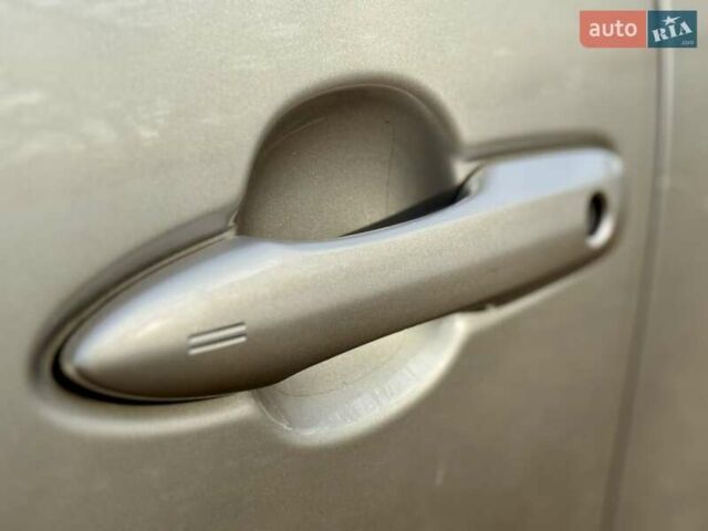 Серый Тойота Венза, объемом двигателя 2.49 л и пробегом 120 тыс. км за 30500 $, фото 24 на Automoto.ua