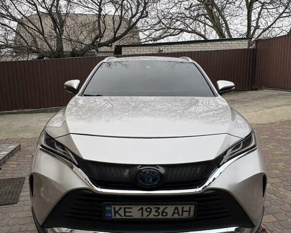 Серый Тойота Венза, объемом двигателя 2.49 л и пробегом 138 тыс. км за 32000 $, фото 1 на Automoto.ua