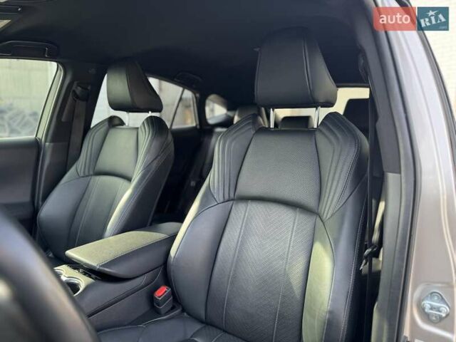 Серый Тойота Венза, объемом двигателя 2.49 л и пробегом 120 тыс. км за 30500 $, фото 39 на Automoto.ua