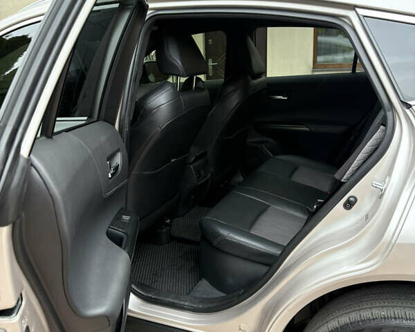 Серый Тойота Венза, объемом двигателя 2.49 л и пробегом 138 тыс. км за 32000 $, фото 26 на Automoto.ua