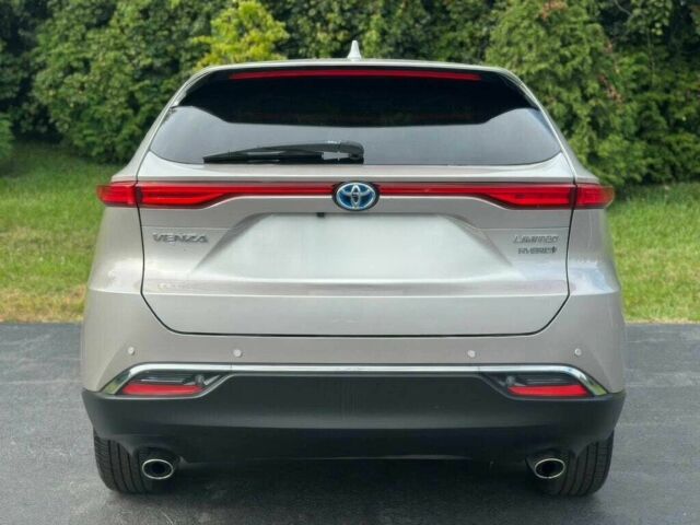 Серый Тойота Венза, объемом двигателя 2.5 л и пробегом 12 тыс. км за 12700 $, фото 3 на Automoto.ua