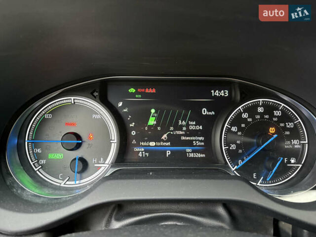 Серый Тойота Венза, объемом двигателя 2.49 л и пробегом 138 тыс. км за 32000 $, фото 34 на Automoto.ua