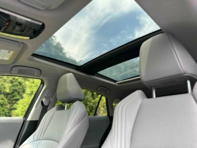 Серый Тойота Венза, объемом двигателя 2.5 л и пробегом 12 тыс. км за 12700 $, фото 9 на Automoto.ua