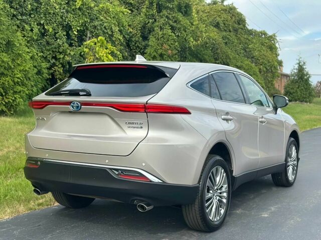 Серый Тойота Венза, объемом двигателя 2.5 л и пробегом 14 тыс. км за 13500 $, фото 4 на Automoto.ua