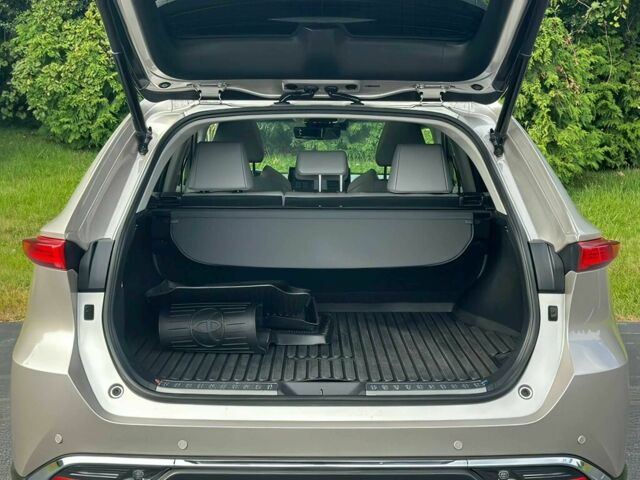 Серый Тойота Венза, объемом двигателя 2.5 л и пробегом 14 тыс. км за 13500 $, фото 16 на Automoto.ua