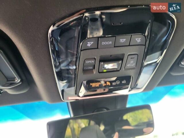 Серый Тойота Венза, объемом двигателя 2.49 л и пробегом 109 тыс. км за 31800 $, фото 12 на Automoto.ua