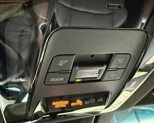 Серый Тойота Венза, объемом двигателя 2.49 л и пробегом 1 тыс. км за 46000 $, фото 32 на Automoto.ua