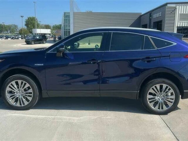 Синий Тойота Венза, объемом двигателя 2.5 л и пробегом 23 тыс. км за 24400 $, фото 2 на Automoto.ua