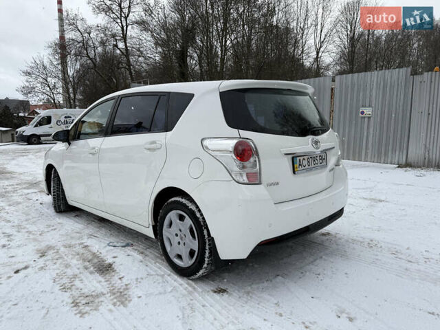 Білий Тойота Версо, об'ємом двигуна 1.6 л та пробігом 200 тис. км за 10300 $, фото 5 на Automoto.ua