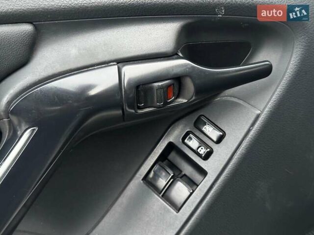 Белый Тойота Версо, объемом двигателя 1.6 л и пробегом 106 тыс. км за 10990 $, фото 9 на Automoto.ua