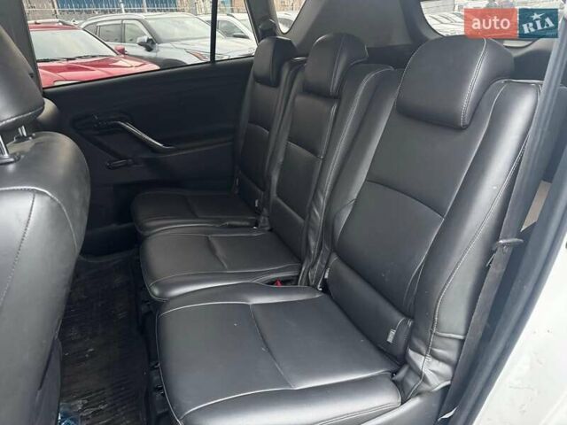 Белый Тойота Версо, объемом двигателя 1.6 л и пробегом 106 тыс. км за 10990 $, фото 15 на Automoto.ua