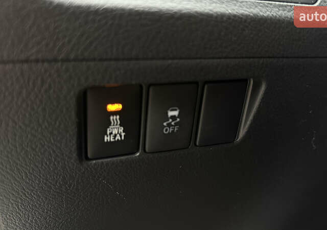 Белый Тойота Версо, объемом двигателя 1.6 л и пробегом 157 тыс. км за 10500 $, фото 11 на Automoto.ua