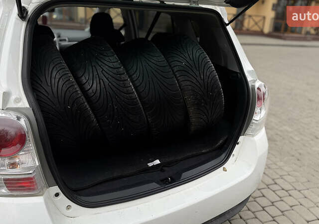 Белый Тойота Версо, объемом двигателя 1.6 л и пробегом 157 тыс. км за 10500 $, фото 21 на Automoto.ua