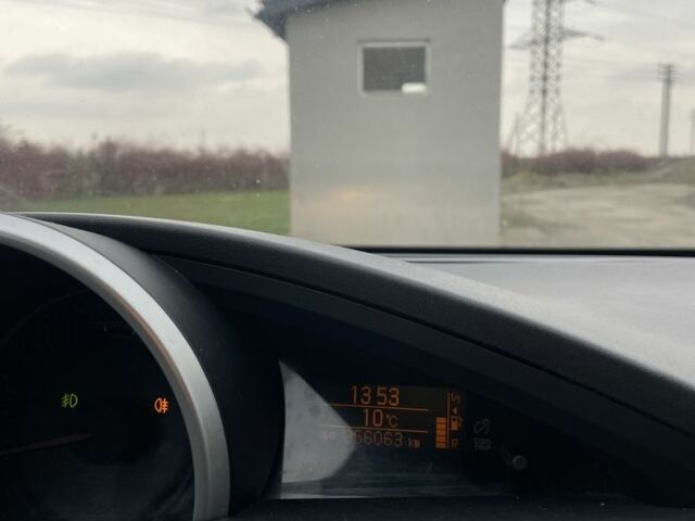 Белый Тойота Версо, объемом двигателя 2 л и пробегом 364 тыс. км за 8000 $, фото 9 на Automoto.ua