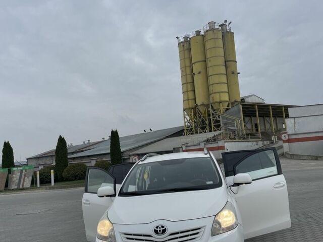 Белый Тойота Версо, объемом двигателя 2 л и пробегом 364 тыс. км за 8000 $, фото 14 на Automoto.ua