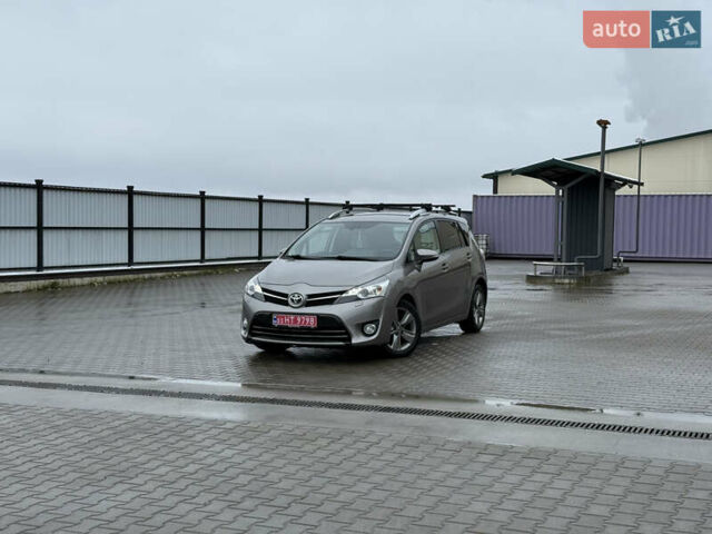 Бежевый Тойота Версо, объемом двигателя 1.6 л и пробегом 132 тыс. км за 11700 $, фото 18 на Automoto.ua
