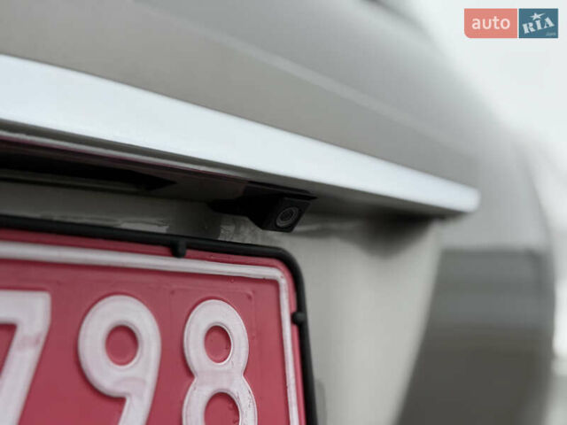 Бежевый Тойота Версо, объемом двигателя 1.6 л и пробегом 132 тыс. км за 11700 $, фото 25 на Automoto.ua