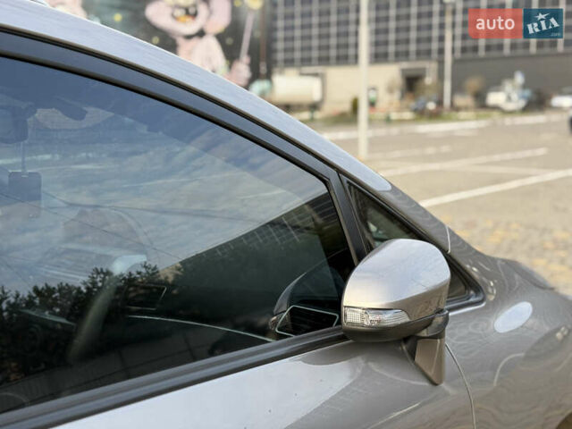 Бежевый Тойота Версо, объемом двигателя 1.6 л и пробегом 132 тыс. км за 10900 $, фото 24 на Automoto.ua