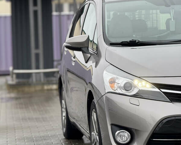 Бежевый Тойота Версо, объемом двигателя 1.6 л и пробегом 132 тыс. км за 11700 $, фото 10 на Automoto.ua