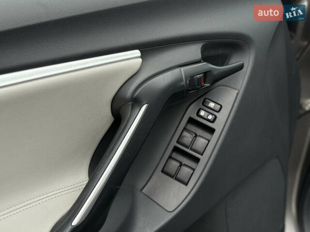 Бежевый Тойота Версо, объемом двигателя 1.6 л и пробегом 132 тыс. км за 11700 $, фото 29 на Automoto.ua