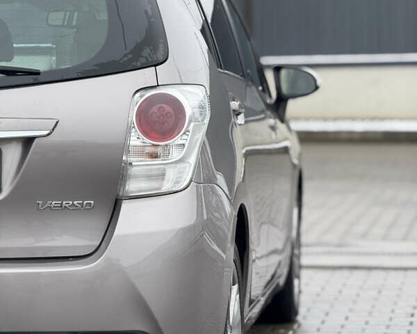 Бежевый Тойота Версо, объемом двигателя 1.6 л и пробегом 132 тыс. км за 11700 $, фото 11 на Automoto.ua